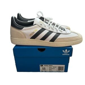 Adidas handball special size 11 new never worn in box